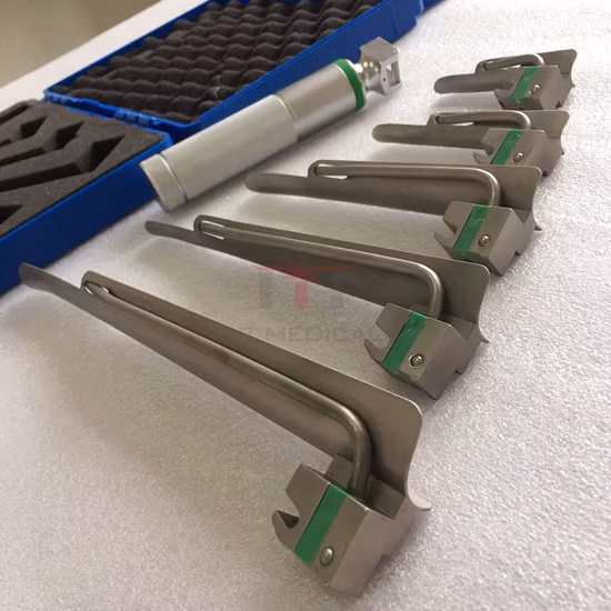 OEM Ent 肛門直腸、泌尿器科喉頭鏡セット再利用可能な医療機器外科ブレード内視鏡 Vet3113